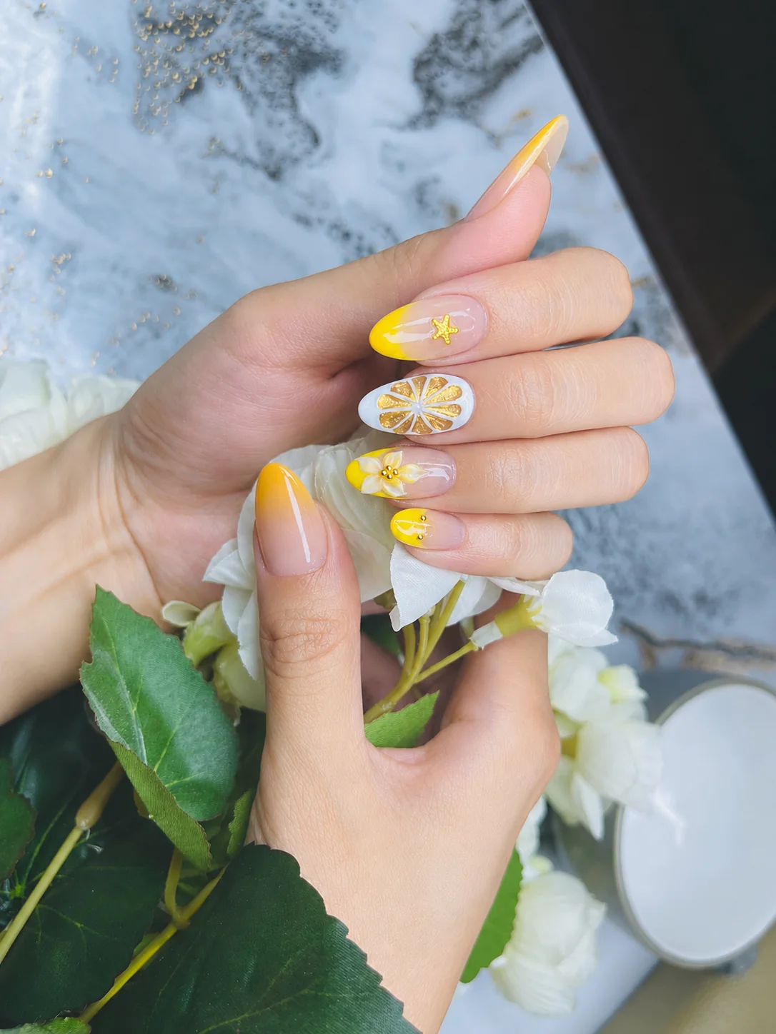 Lemon Bloom